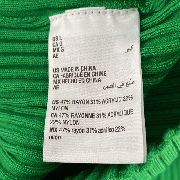 INC green sweater. BNWT - Picture 5 of 6